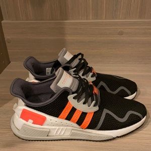 Best condition . Super comfy .